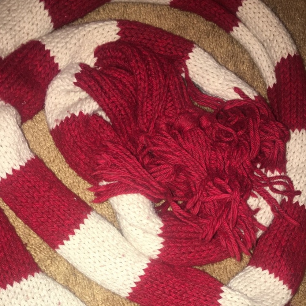 Hollister Knit Scarf - Red and White Stripes
